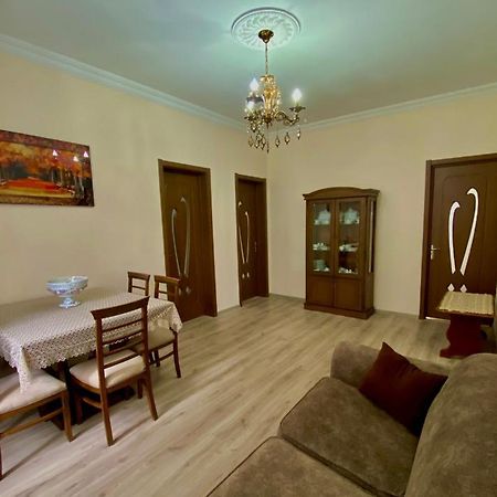 Family Home Μπατούμι Εξωτερικό φωτογραφία