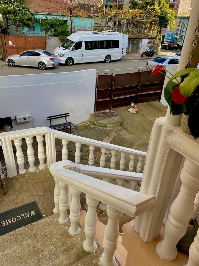 Family Home Μπατούμι Εξωτερικό φωτογραφία